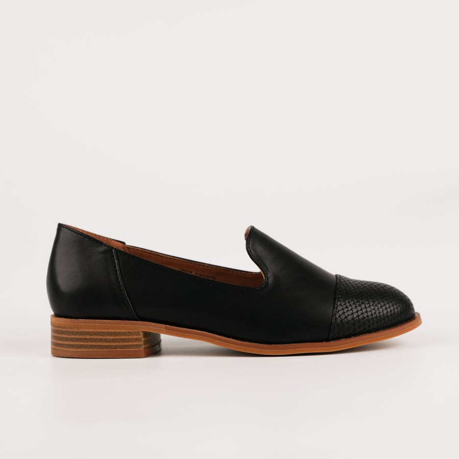 Women'S Number One Shoes Loafers | Sakura Fifty Two Slip On Loafers